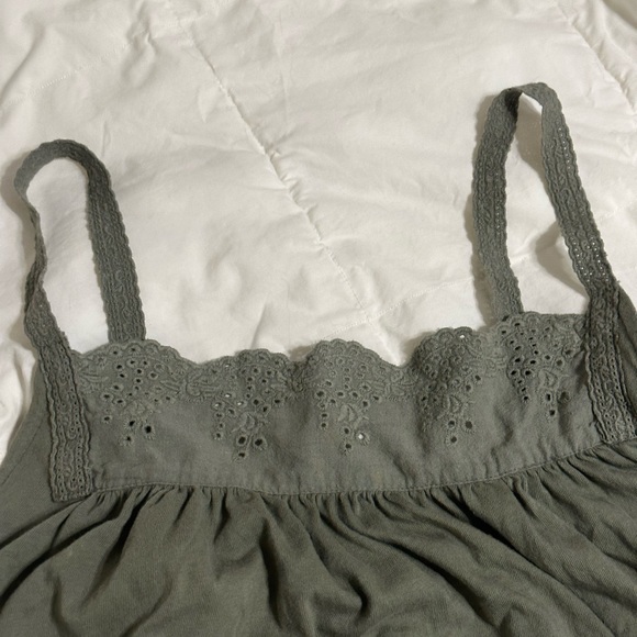 Old Navy tank top green with eyelet details. Size large - Picture 4 of 4